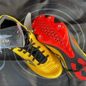 Saucony Ballista MD Track Spike - NEW!!